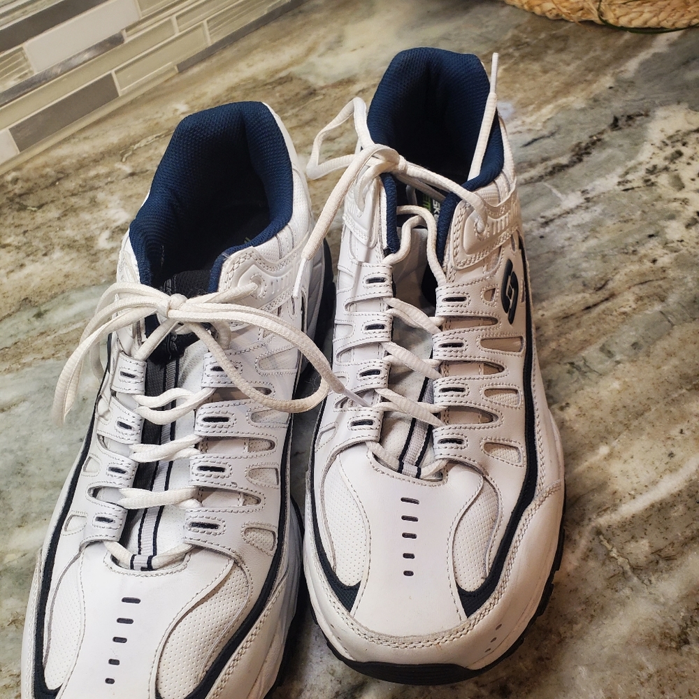 Skechers sport 51242 memory foam wide fit size 14